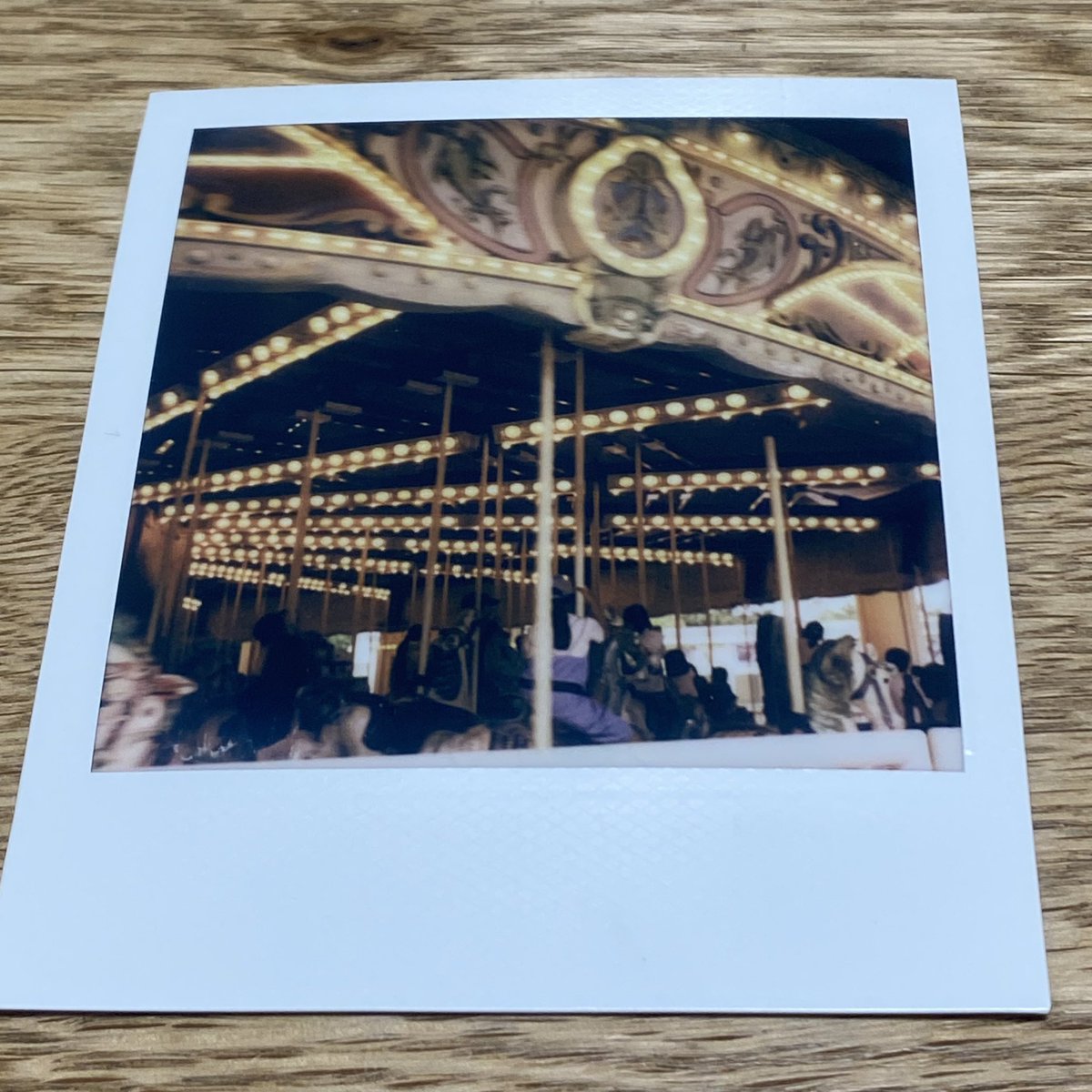 hiyoko33jp's tweet photo. ポラロイドSLR680
SX70から乗り換えたんよね🫡
#エモいって使い方あってる?
#ポラロイド
#SLR680 https://t.co/m5sVIS8C8z