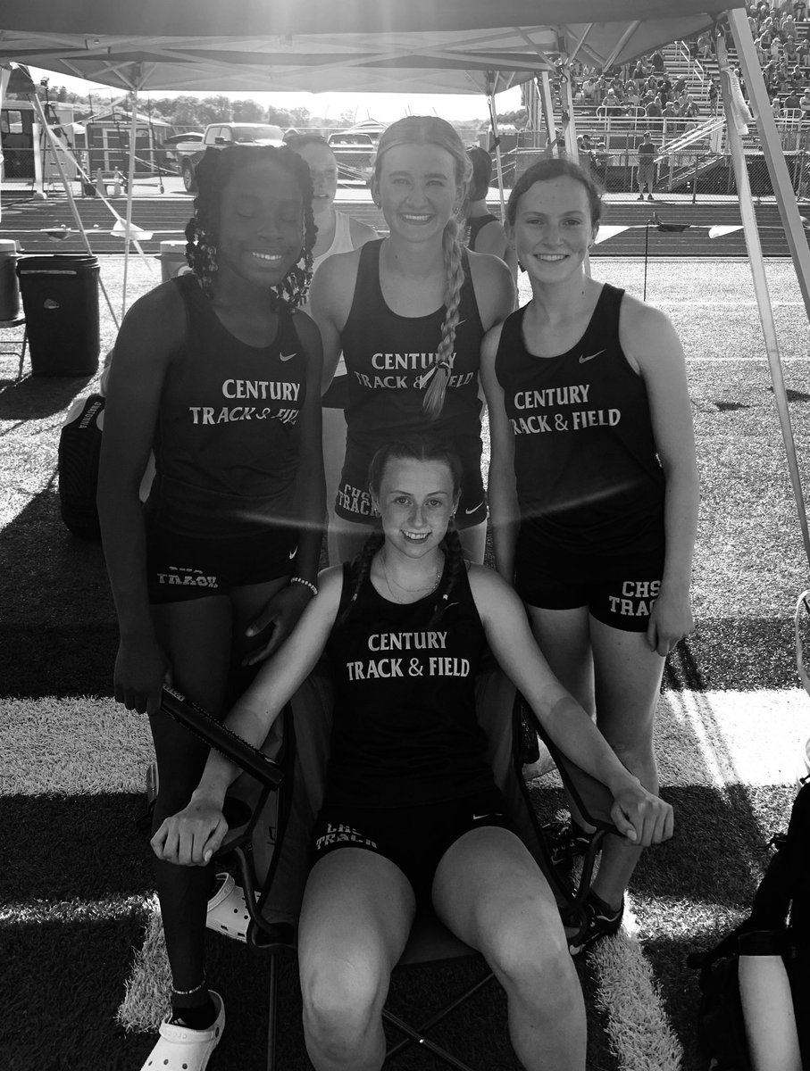 theallenmother's tweet photo. Headed to state in the 4 x 200 - looking for another state title!!! #fastgirls #TrackandField #chspanthers https://t.co/6gupKS6lv9