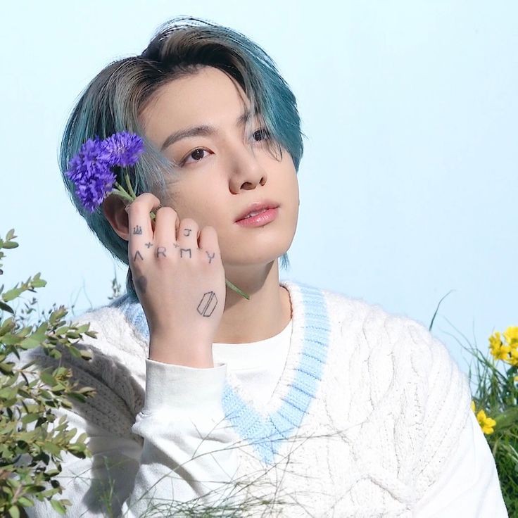 jeonslvt's tweet photo. prettiest of all. https://t.co/ATQ1dizg6Q