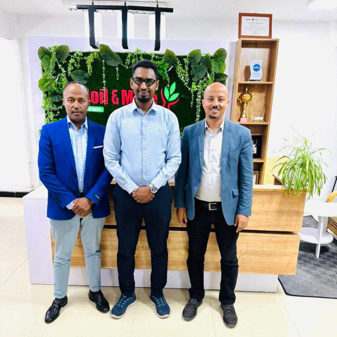 Last week @isirthinktank's Managing Director <a href="/mohamedabdirahm/">Mohamed Abdirahman</a> met with <a href="/SoilAndMoreET/">Soil & More Ethiopia</a>, a for-profit social enterprise enabling sustainable development by outsourcing the circular economy. Through their initiatives, they have empowered and coached more than 20,000 Small and