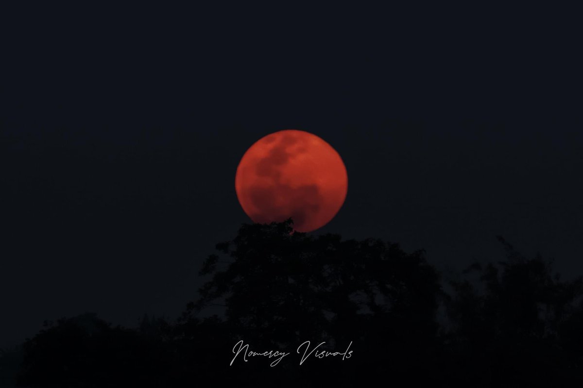 Manila Bulletin News on Twitter "STRAWBERRY MOON 🌕 LOOK A