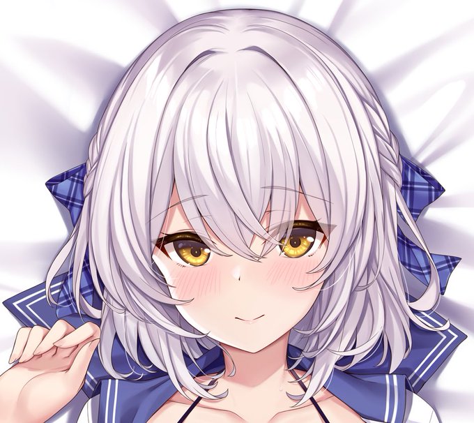 【予約受付中】
✍️KS先生描き下ろし

『鈴鹿まき』の抱き枕カバーが最登場!
透き通った銀髪と攻めた紐パンツが魅力的💕

☑️ご予約は7/19まで♪
https://t.co/pinkfA1Xoy 