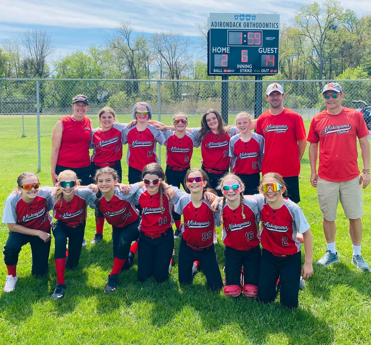 Today 9-12, SLIDE into the 1st Nat Bank of Scotia for a STEAL of a deal. SCORE a carwash! Nisky 12U Red Softball fundraiser $10!! that’s a GRAND SLAM! FANS, not interested in a wash, we’ll take donations on-site &amp; Venmo. These girls HUSTLE, show SPIRIT,  &amp; exemplify TEAMWORK 🥎❤️