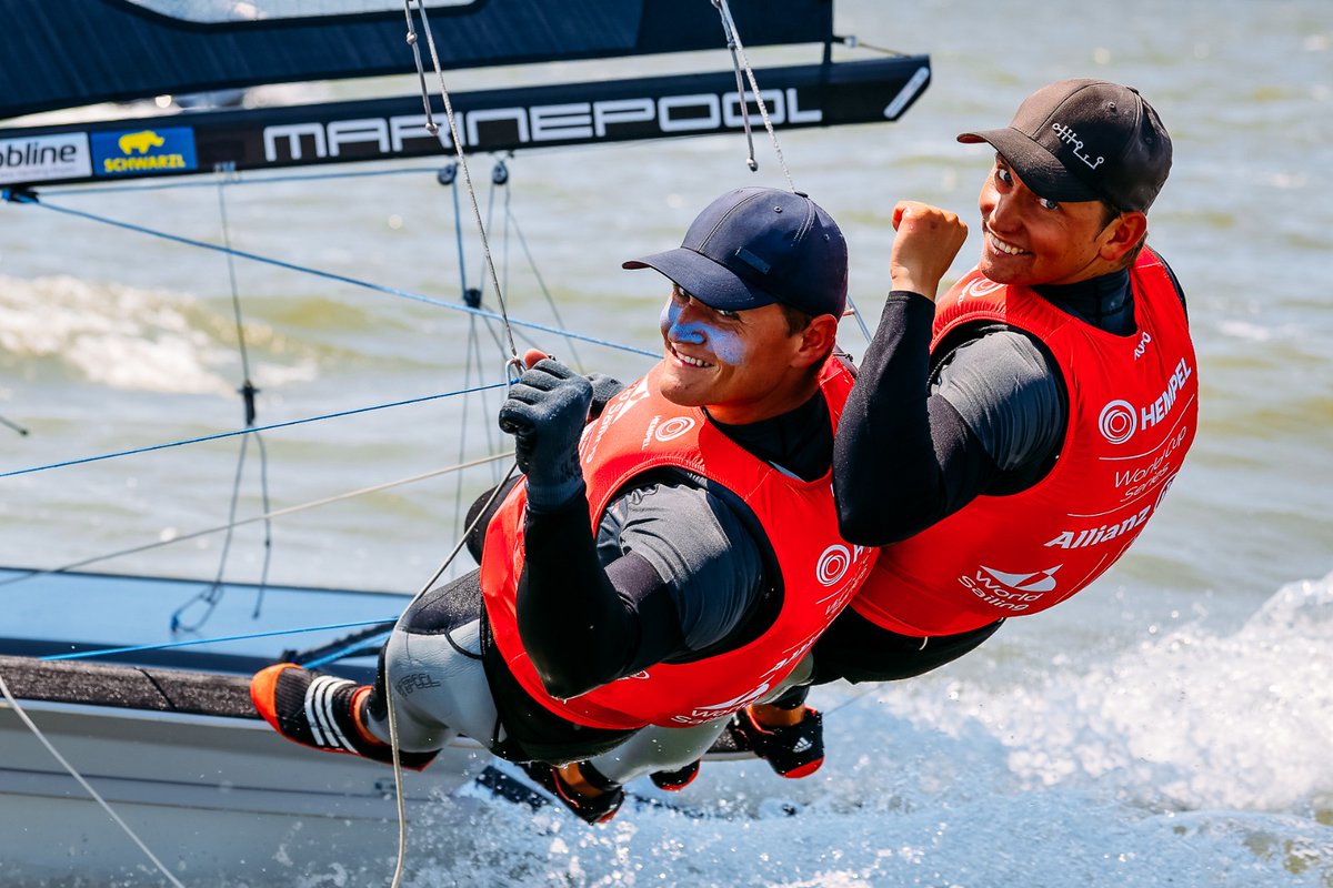 ⛵️| The winners of 49er!

🥇 Bart Lambriex &amp; Floris van de Werken
🥈 Thomas Needham &amp; Joel Turner
🥉 Keanu Prettner &amp; Jakob Flachberger