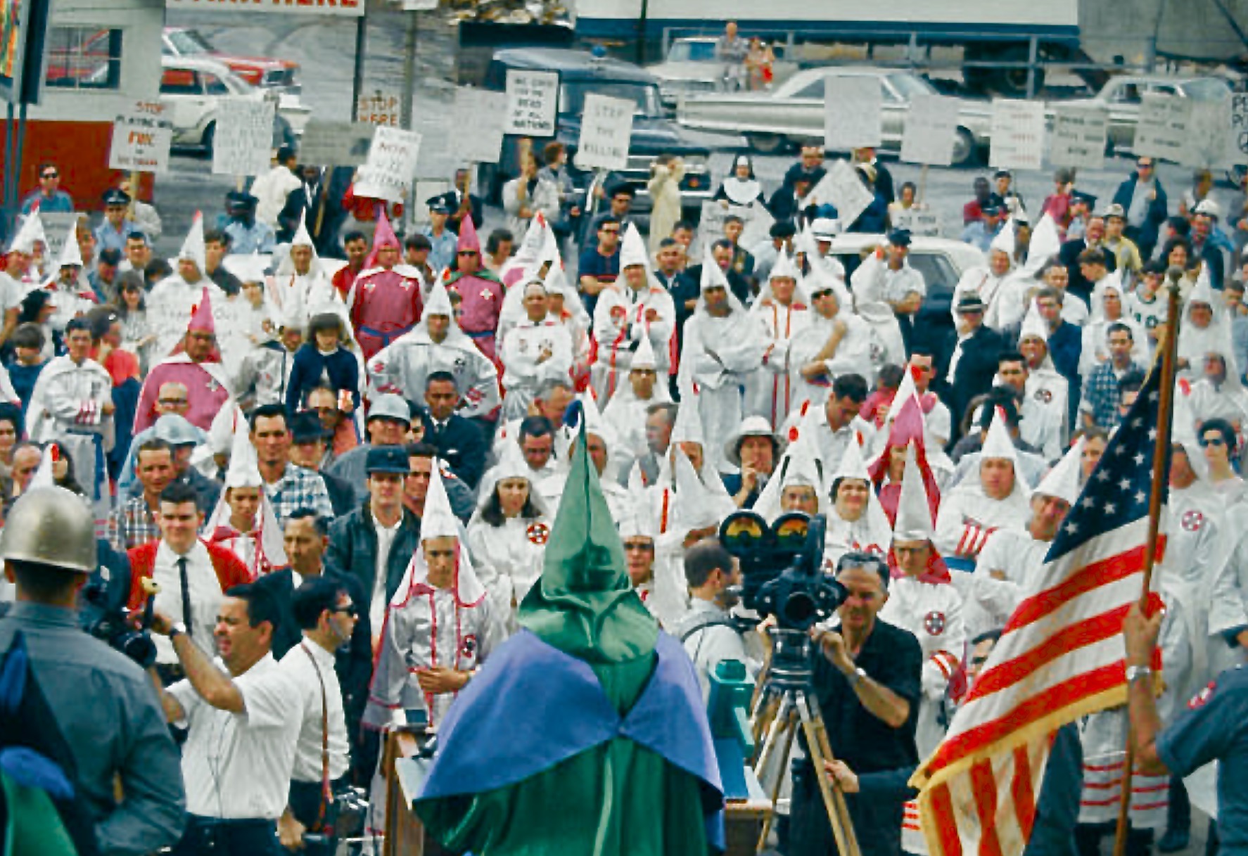 Michael Beschloss on X: "Ku Klux Klan rally, Atlanta City Hall, today 1967:  #Getty https://t.co/mMAAh9tM5f" / X