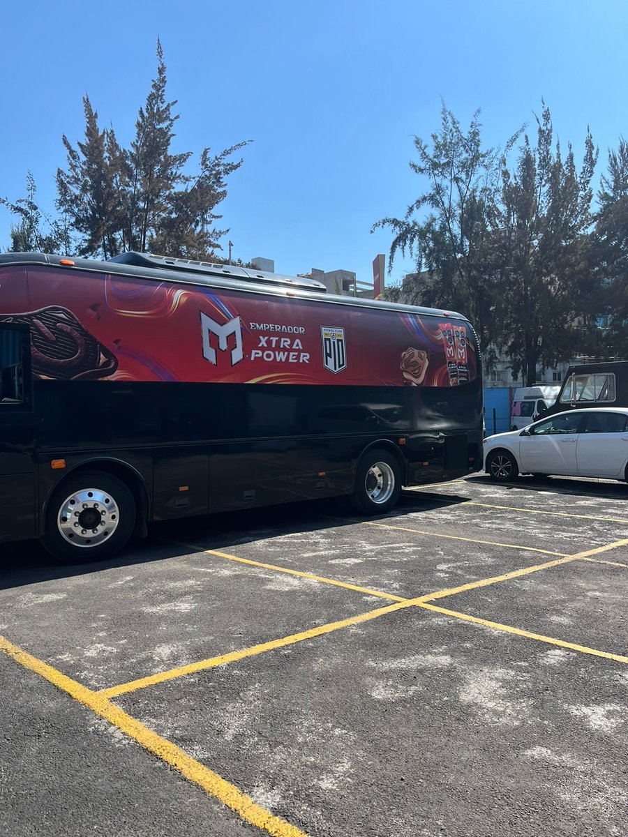 ¡Aficionados! Aún quedan lugares para algunos afortunados en la CDMX! Acérquense pronto, los esperamos en la dirección: Zacatecas 229, Col. Roma Norte hasta las 11:30AM para la Watchparty de PIO vs Jijantes