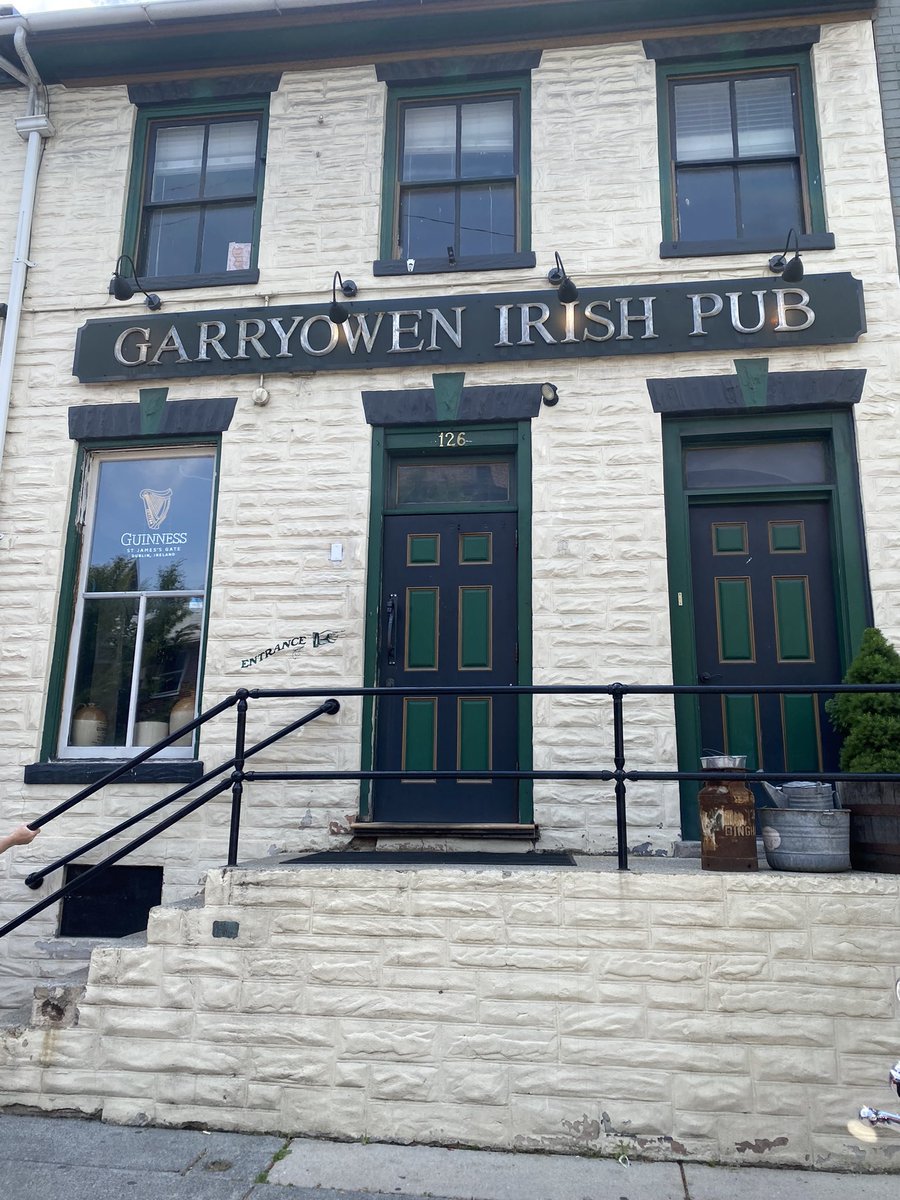 code2Lou's tweet image. Having a bite after visiting Gettysburg National Park