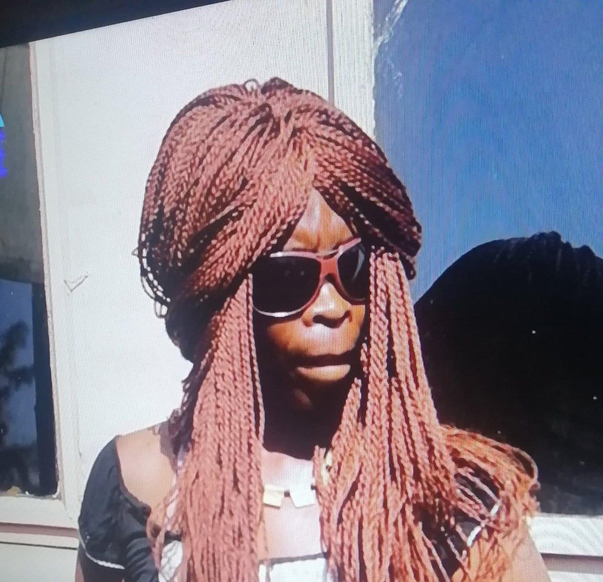 Max_phoka's tweet photo. #DateMyFamily these two relate ne? https://t.co/xBmZ6wnoFA