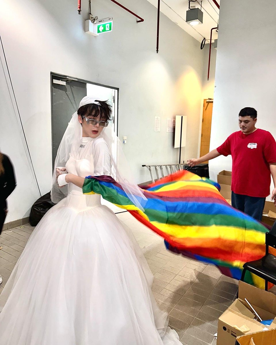raikantopinico's tweet photo. [📸] Hoy se realizó en Tailandia la marcha del orgullo LGBTQ+ "#BangkokPride2023" donde varios artistas estuvieron presentes en este evento 🏳️‍🌈💕 https://t.co/2JfnuYlPbT