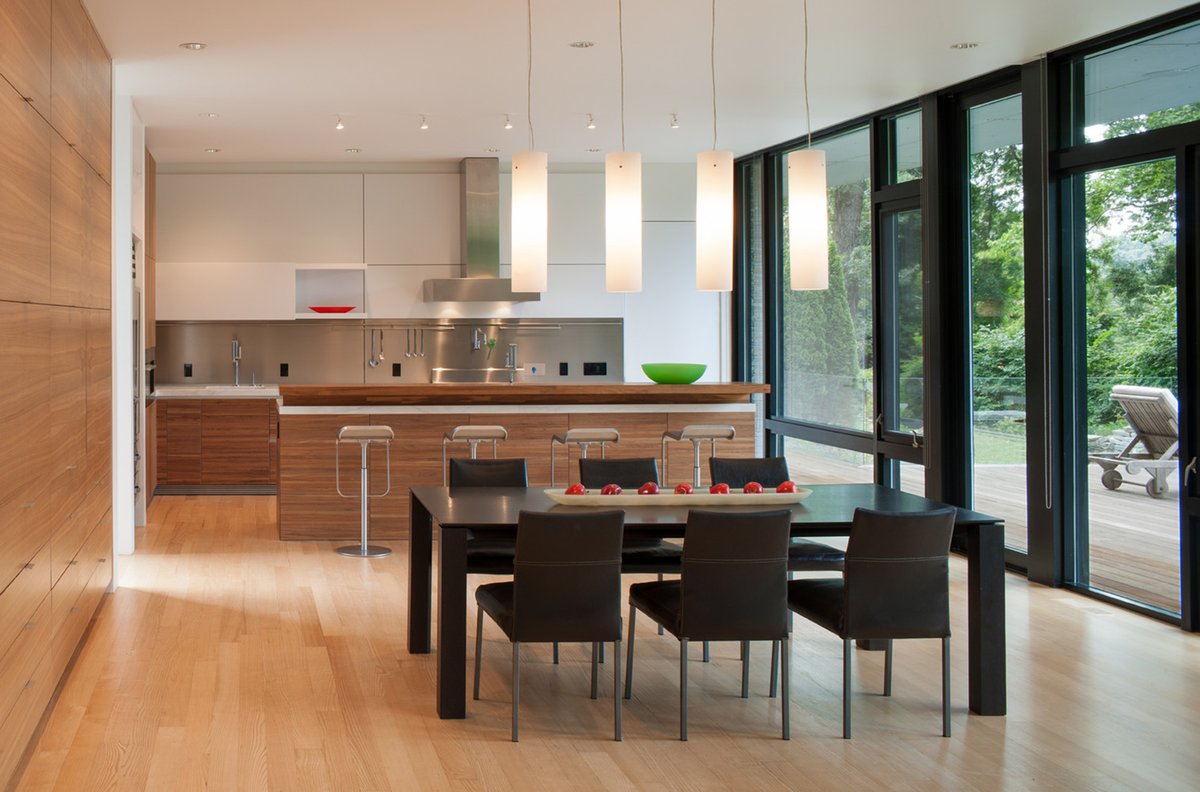 It's easy to enjoy the outdoors from inside this #modernhome. #architecture  cpix.me/a/170927904