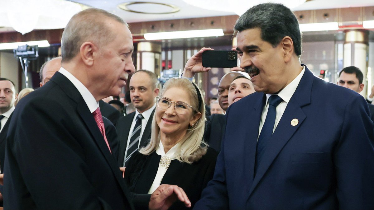 Jefe de Estado agradece a Erdoğan calurosa bienvenida ofrecida a delegación venezolana #PsuvMiranda #4Jun bit.ly/3WRwu1G