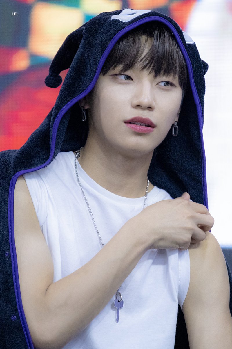 우주가 이뻐서 보정했더염✌️
#블리처스 #BLITZERS #우주 #WOOJU