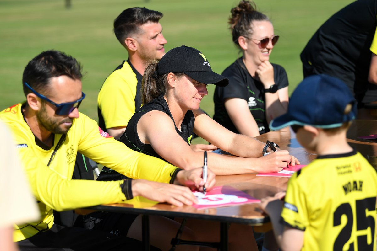 Gloscricket's tweet image. This club 😍

#GoGlos 💛🖤