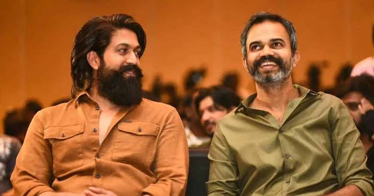 Chinmay69143437's tweet photo. Happy Birthday to the real man behind the #blockbuster #superduper #hit #movie #kgfchapter2 #KGF_ ---"Shri Prashanth Neel" 👏🏽👏🏽👏🏽👏🏽👏🏽😊😊🕉️🕉️🌹🌹🌹💥💥💥💥💥
May God bless you more strength and sources to show hidden truths or secrets of India!🇮🇳🇮🇳🇮🇳
Can't believe! A common man https://t.co/OtAyPITJIp