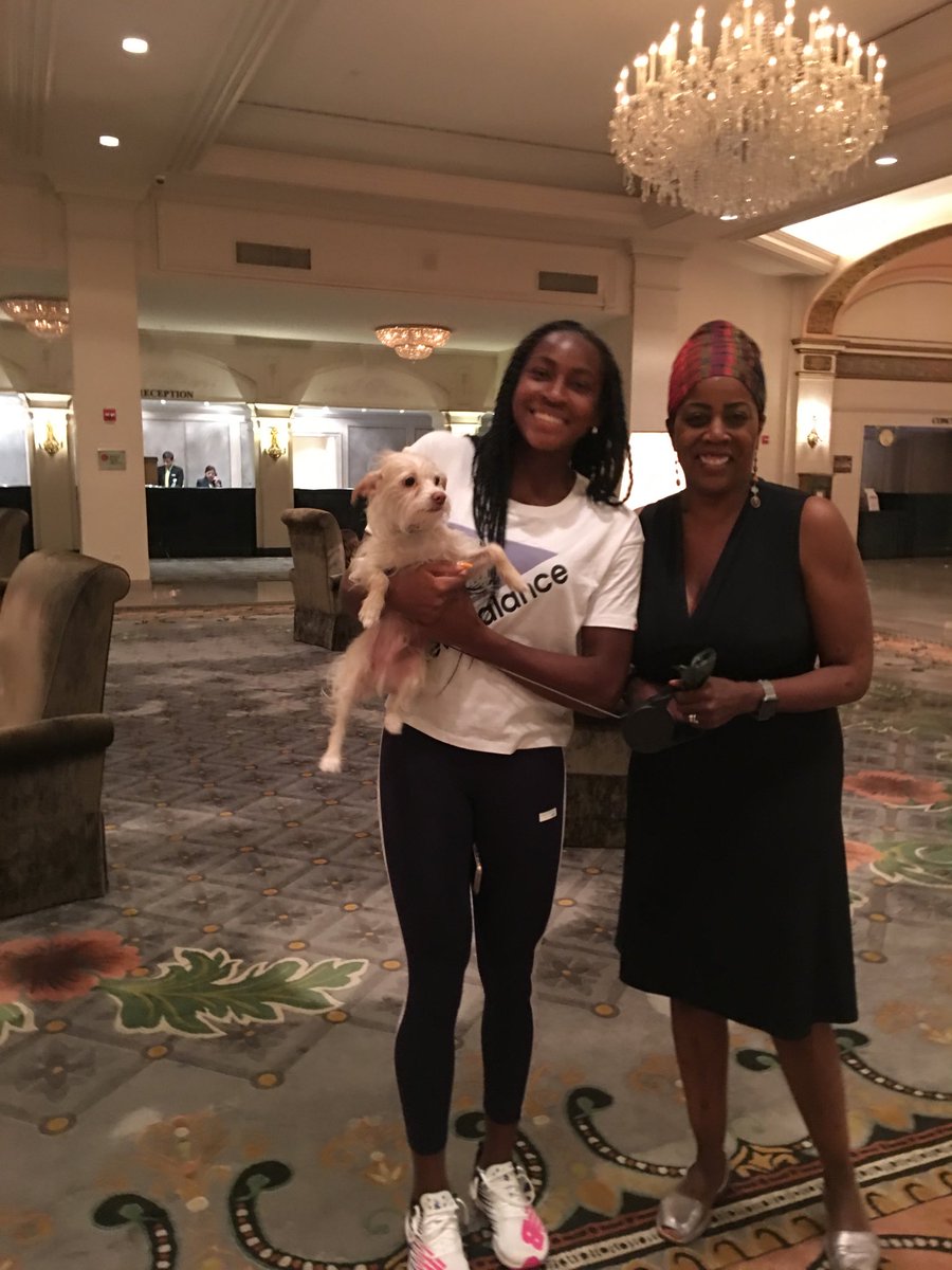 litafanderson's tweet photo. Good luck @rolandgarros, @CocoGauff 
Petey is rooting for you! ❤️ https://t.co/Svkix85r1g
