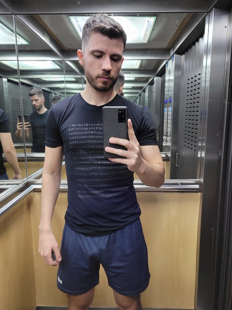 lucionicolasr's tweet image. Ig primero y eso