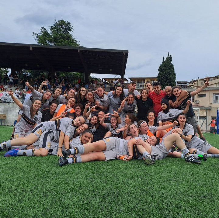 _Zeroazero's tweet photo. Playout #SerieCFemminile: #Vittuone e #Pontedera (Girone A), #CSLebowski e #Villorba (Girone B), #Crotone e #GrifoneGialloverde (Girone C) salve.
In Eccellenza: #Fiammamonza, #Lucchese, #Portogruaro, #Orvieto, #Cosenza e #AcademySantAgata.
@Sebastiano_M64
Ph: IG Lebowski https://t.co/NdczIn1JN1