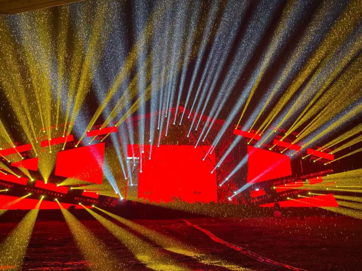 Greatwall_light's tweet photo. Rainy day…
#stagelighting #stagelights #gpllighting #stagelightingdesign #stagelightingproduction https://t.co/e2B5TzaCI2