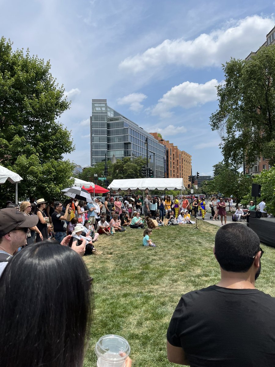 dcmoapia's tweet photo. Beautiful day in the sun at our Chinatown Community Festival! 

Thank you to all our community for showing up and supporting us! 

More photos to follow! 

#dccomeback https://t.co/NusCfdApKy