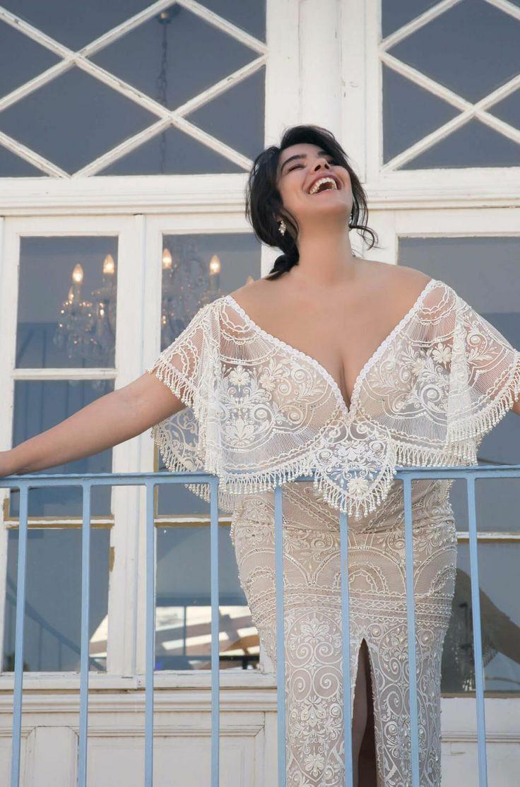 ليس جميل القلب جميل المظهر
ولا جميل المظهر جميل القلب 
حكم أرادتك و سر بعقلك