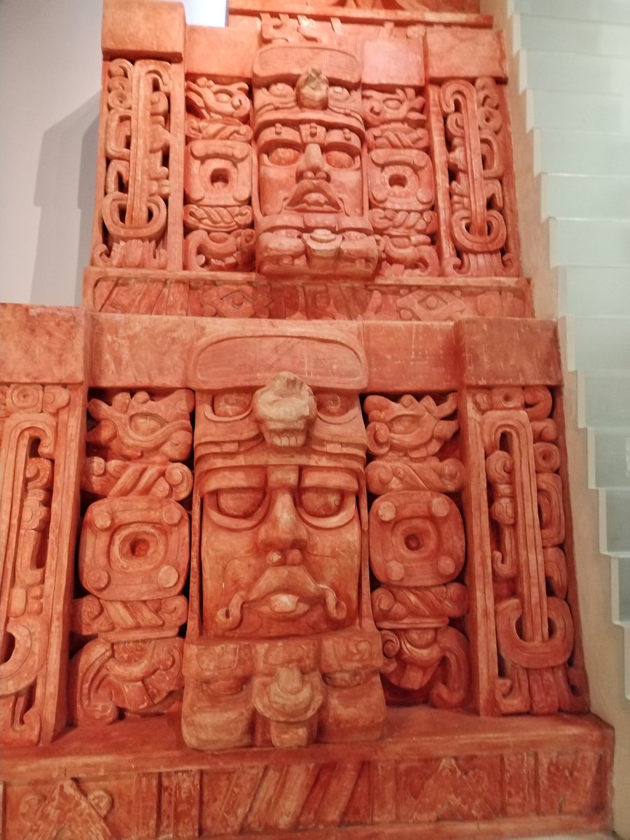 <a href="/MaraLezama/">Mara Lezama</a> #Kohunlich ... y su #MascarónMaya un ícono en el sur de #QuintanaRoo ...<a href="/mapachestec/">@MAPACHESTec</a> 
<a href="/LigiaSierraA/">Ligia Sierra Aguilar</a> 
<a href="/chetubien/">Comunidad Chetubien</a> 
<a href="/egresadostec/">Asociación de Egresados del ITCH, A.C.</a> 
<a href="/manuel8canul5/">Manuel Alberto Canul</a> 
<a href="/60_maldonado/">Carlos Maldonado P</a> 
<a href="/visitchetumal/">Chetumal</a>