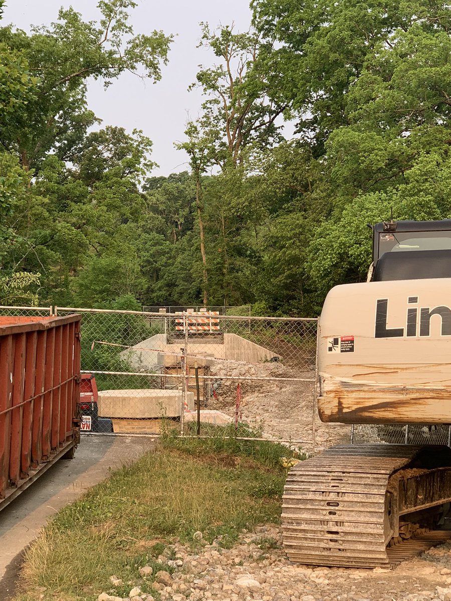 quadrazu's tweet photo. Yeah I’m not an engineer but I suspect this project is a bit delayed…. Early June looks unlikely.

Hopefully we get this bridge back before long! https://t.co/ZoJGDD6bLE