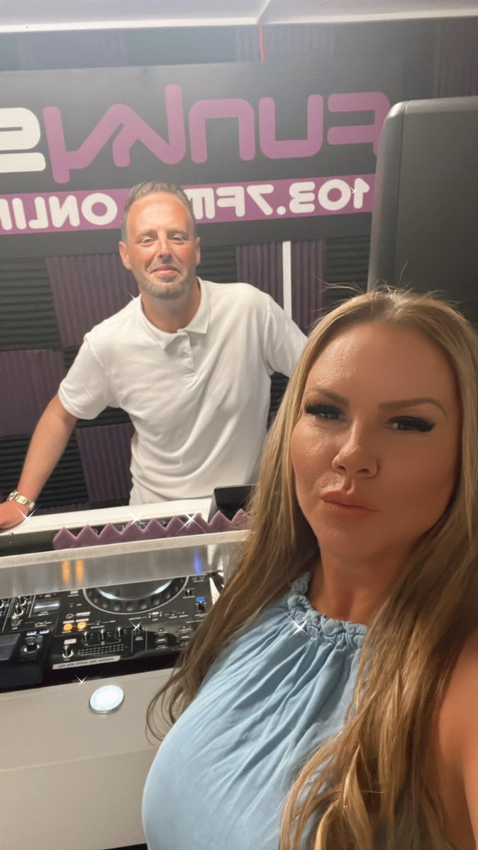 Live now on FunkySX with Andy Unique Let’s go Essex Crew ☀️🎶