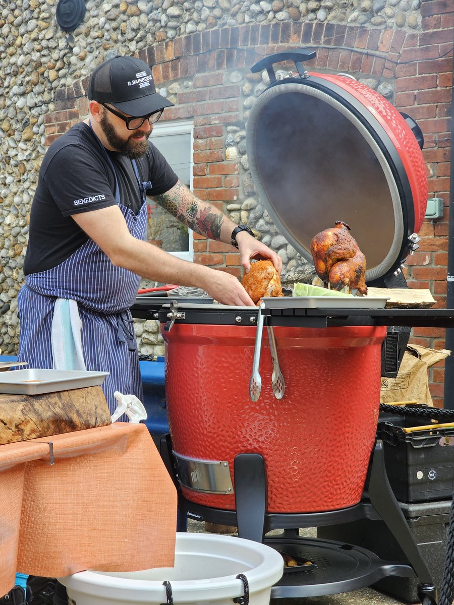 Imran Khan tweet media