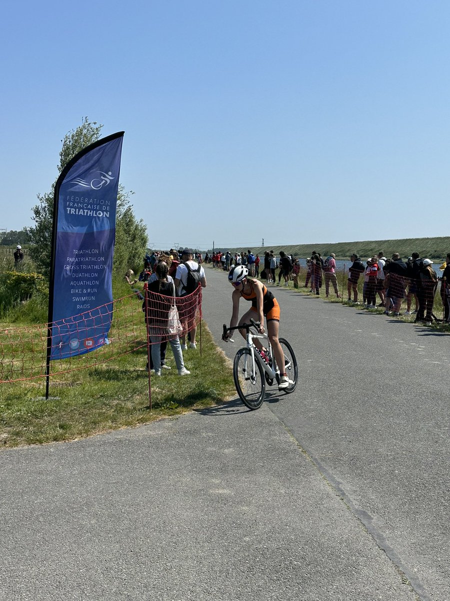 BertrandRingot's tweet photo. En direct des championnats de #France Cadets Juniors de #Triathlon à Le #PAarc des Rives de l'Aa !
Près de 1 000 athlètes présents ces 2 jours !
Félicitations au club #Gravelines #Triathlon pour l’organisation !
#Nord
#HautsdeFrance https://t.co/itJdTpH2R2