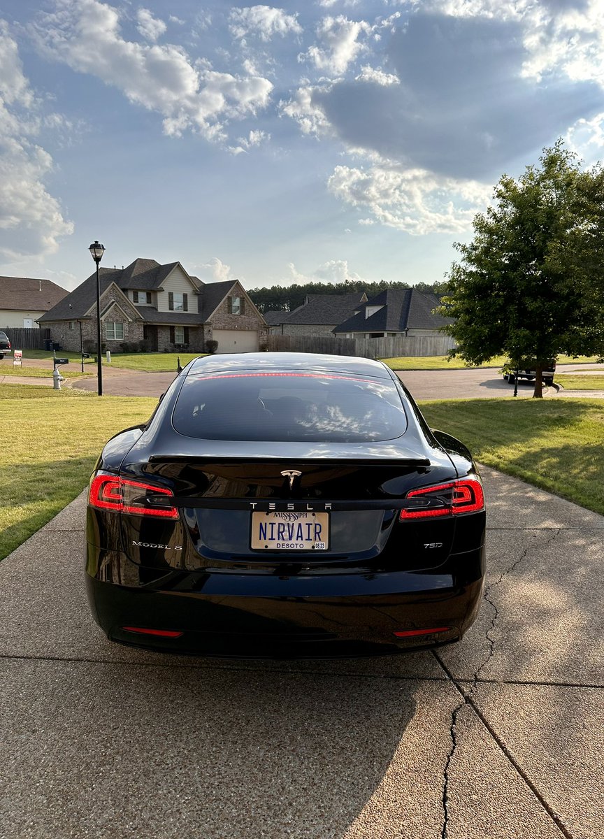 It's time for today's ride 🖤