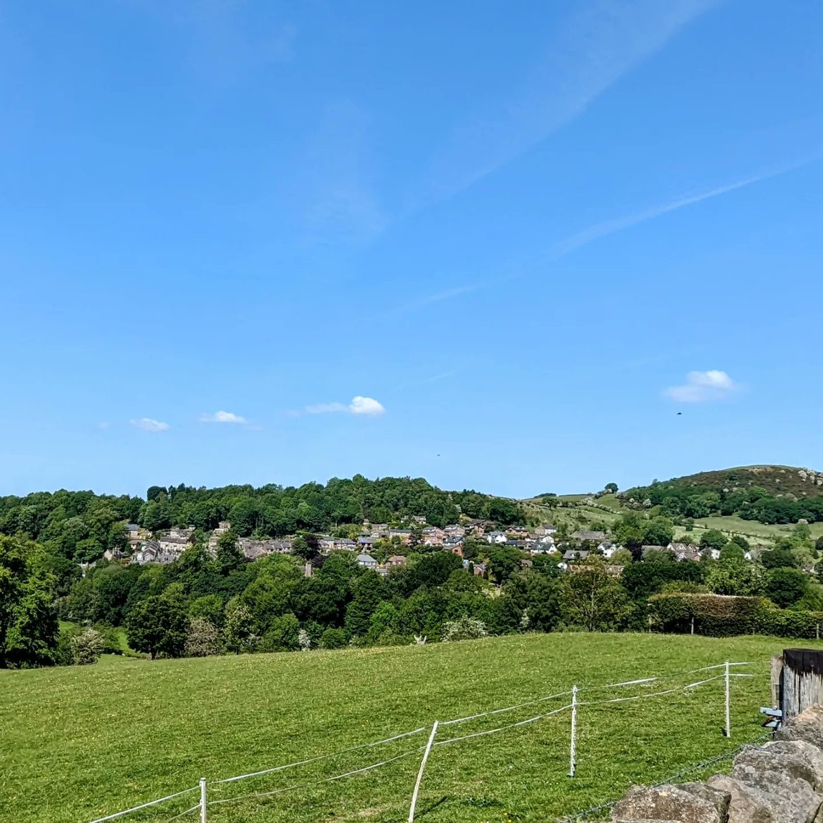 DuksCC's tweet photo. Another excellent @DuksCC ride this time to Farm Made Tearooms at #Rainow, with Jane and Paul Nyland, Danny and Emidio. The cafe is in a glorious setting, near the bottom of #BlazeHill. And you get the chance to see #WhiteNancy . https://t.co/bICobV55cU