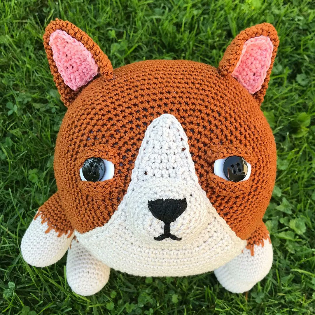 CascadeYarns's tweet photo. Today we celebrate International Corgi Day 🐾
Check out this adorable pattern for Cory the Corgi in Noble Cotton
by Brenda K.B. Anderson
Download this free pattern on our website
https://t.co/faTtIgGxvc 
#CascadeYarns #CascadeFreePatterns #crochetpattern #crocheteveryday #puppy https://t.co/OpwUjesmab