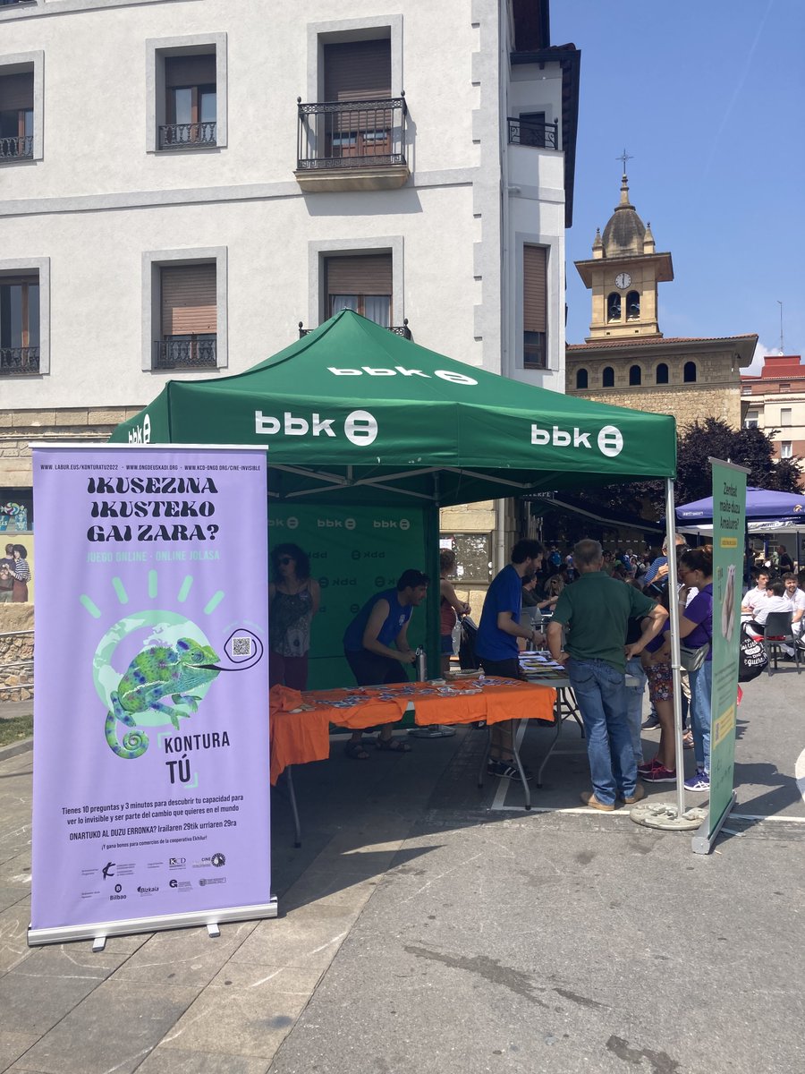 Gaur Mungian gaude #EuskalEskolaPublikoa ren jaian! Ekimenak antolatu ditugu gure webgune berriko 'Eraldagune' ataria aurkezteko. Bertan, elkartasunean hezteko materialak (eta gehiago) aurki ditzakezue: Sartu, jolastu... eta eraldatu! 👇ongdeuskadi.org/eu/lan-ildoak/… #JAGON @EEPJaia