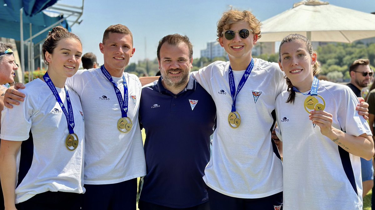 EL CN BARCELONA, CAMPIÓ D’ESPANYA D’AAOO 4x1250m 🏊‍♀️🏊‍♂️
 
Jimena Pérez, Mª Victoria Yegres, Joshua Brown i Pol Gil han guanyat l’or en el relleu 4x1250m mixt al Campionat d’Espanya d’Aigües Obertes disputat aquest matí a Sevilla 🙌
 
#nataciocat #AAOO