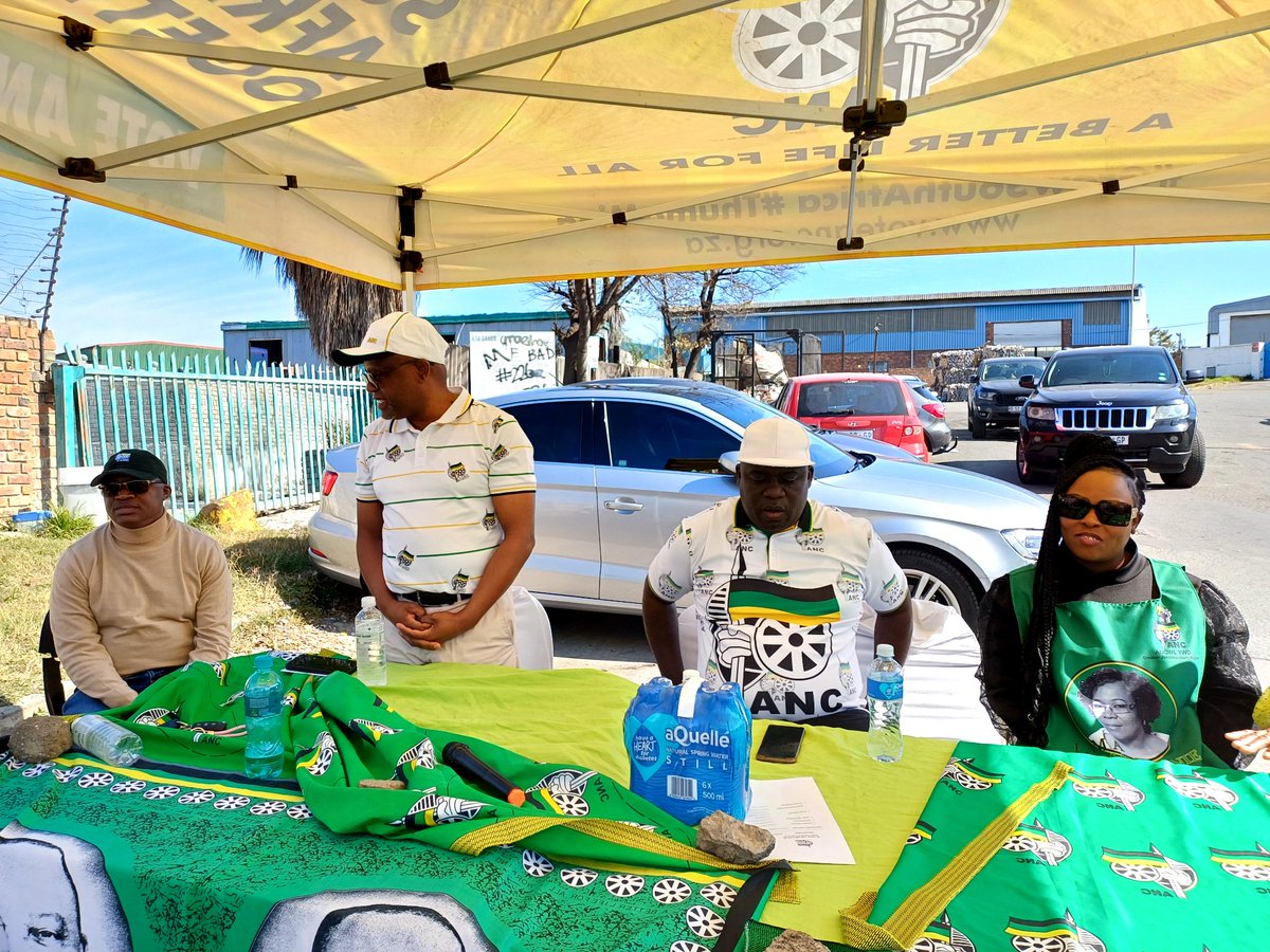 DadaMorero's tweet photo. This morning i started my day at ward 134 with community of Kya Sands for a public meeting. 

#TheYearofDecisiveActionToAdvancePeople’sInterestAndRenewOurMovement.
#TogetherBuildingBetterCommunities

📌Kya Sands https://t.co/ch4WmuF8zc