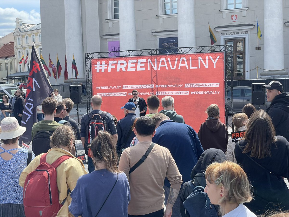 #FreeNavalny