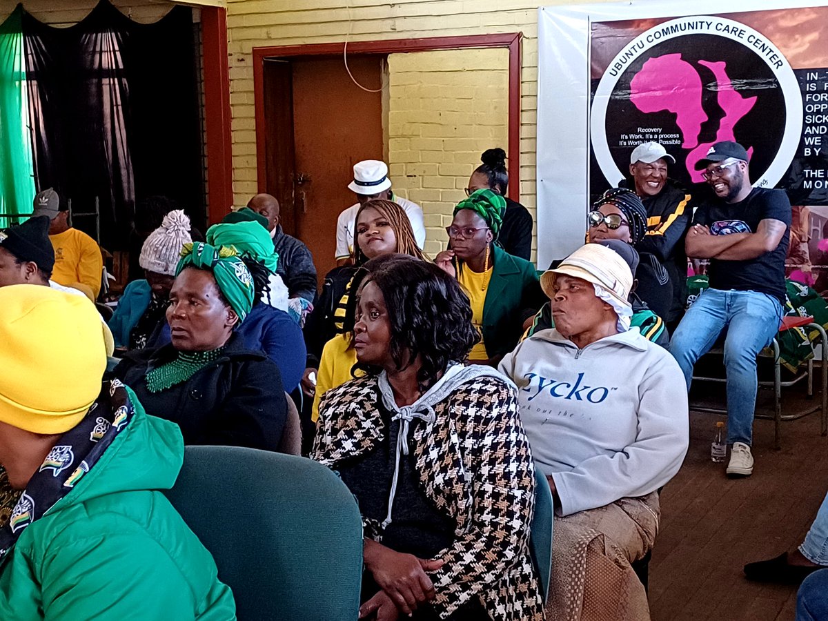DadaMorero's tweet photo. I am now wrapping my day at ANC O.R Tambo branch in ward 56 for a public meeting with the residents of Rosettenvile. 

#TheYearofDecisiveActionToAdvancePeople’sInterestAndRenewOurMovement.
#TogetherBuildingBetterCommunities

📌Rosettenvile https://t.co/1HGkCaispk