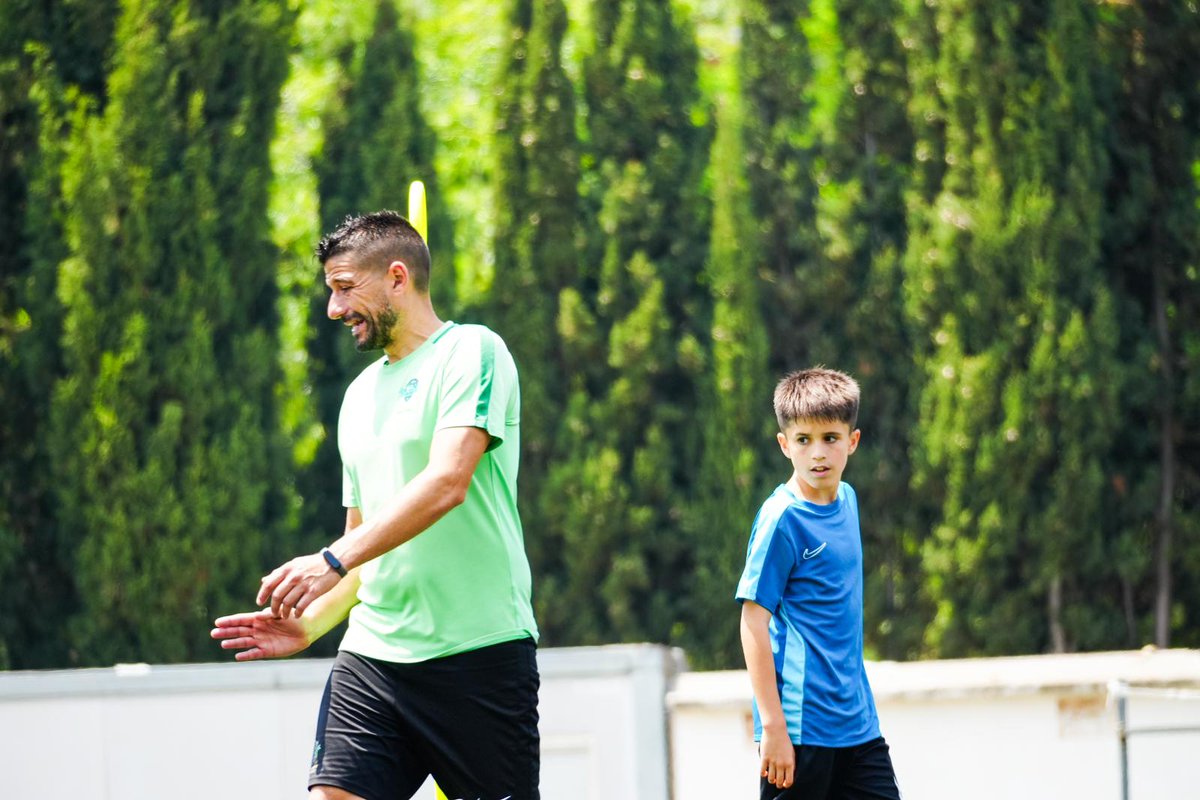 Tu mejora como jugador de fútbol es nuestro objetivo. Como la academia de fútbol que pone al jugador en el centro de su misión, nuestro objetivo número 1 es tu progreso. 

#FootballFama #FormaciónIntegral #ProgresoDelJugador