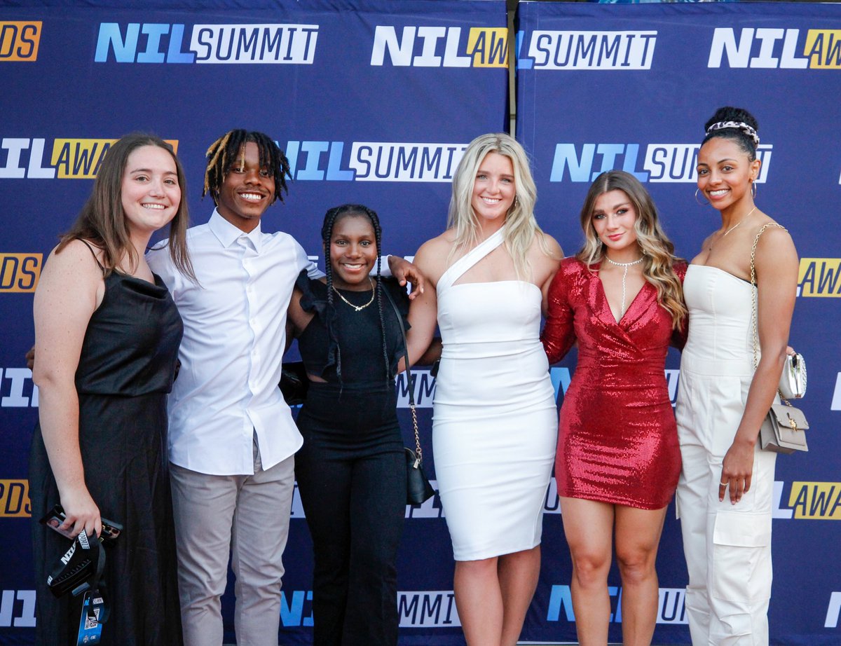 vISUalizeNIL's tweet image. That’s a wrap on day 1🤩

Ready for day 2!

#NILSummit