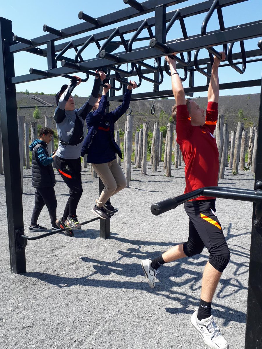 #ParcoursDuCoeur <a href="/LensLycee/">Lycée Condorcet Lens</a> <a href="/AcLille/">Académie de Lille</a> <a href="/fedecardio/">Fédé de cardiologie</a> 
#EPS #sante #bonheur #partage 🙂🫶
Merci aux enseignants organisateurs 👏🙏