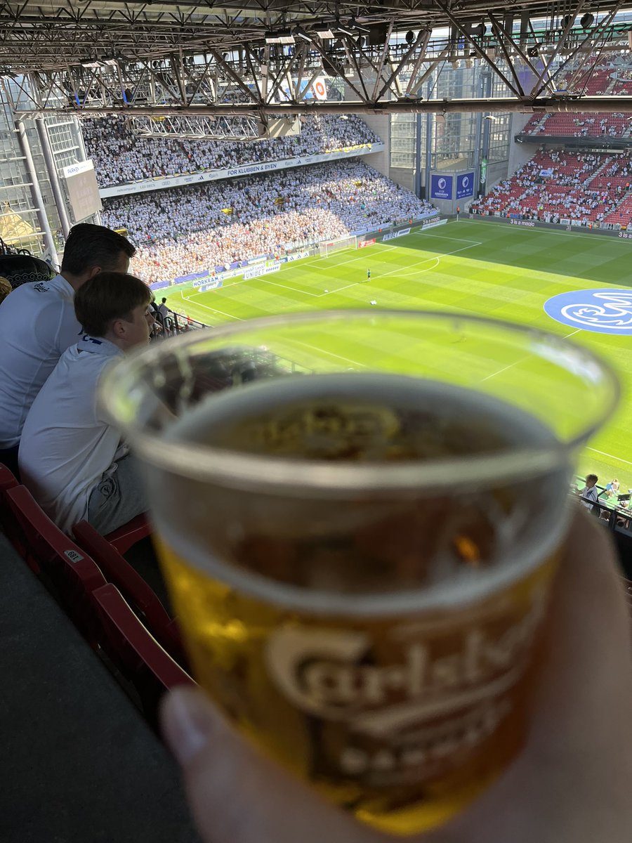 Skål og god kamp 💙 #fcklive