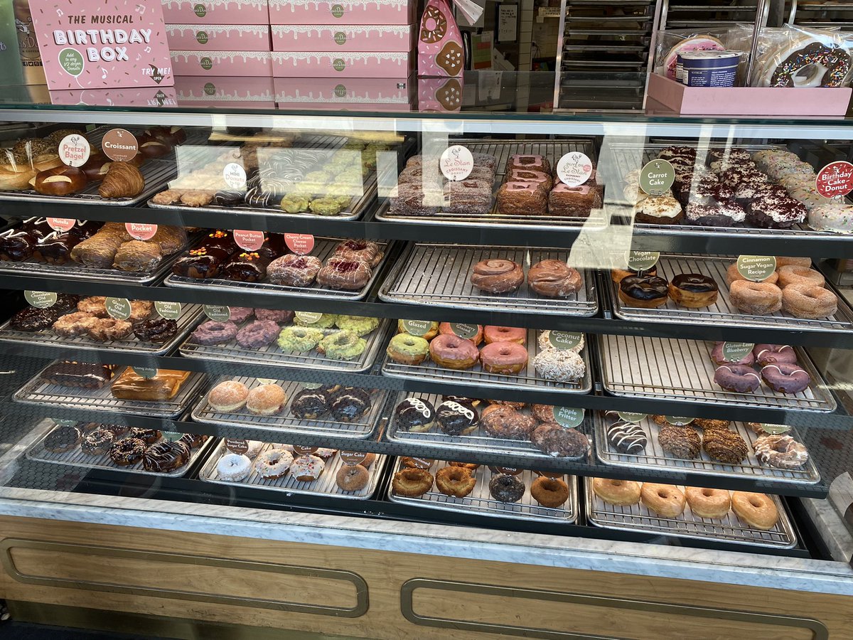 Dan Markeson (@drdanmarkeson) on Twitter photo Anyone that knows me will know I love a #donut ๐ฉ & <a href="/StansDonutsCHI/">Stan's Donuts & Coffee</a> well and truly know how to make a donut ๐๐๐ <a href="/chicago/">City of Chicago</a> really is #foodheaven Anyone that knows me will know I love a #donut ๐ฉ & <a href="/StansDonutsCHI/">Stan's Donuts & Coffee</a> well and truly know how to make a donut ๐๐๐ <a href="/chicago/">City of Chicago</a> really is #foodheaven
