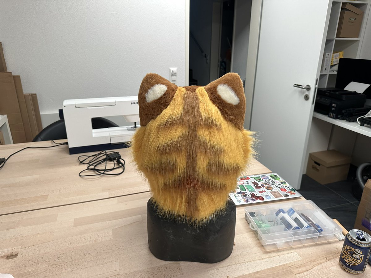 furjaxx's tweet photo. Sunday work in progress ^.^ 🪒🐯🐅🪡 Eyes and mouth up next :) @dragontailory https://t.co/fthouFFkI6