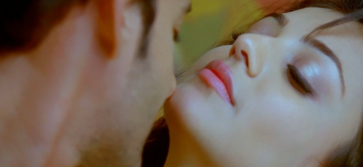 Nikhil_Prince01's tweet photo. Chandamama Song UHD Snapshots 🥵🥵😍😍

    ****Follow the Thread**** https://t.co/iHLStYxSzM