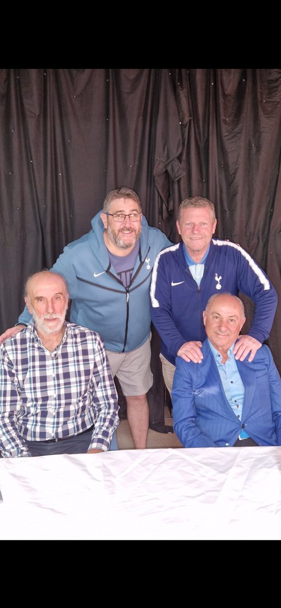 A big thank you to @1MickyHazard @osvaldooardiles & Ricky Villa for coming to see #PeterboroughSpurs what an amazing night we raised £1500 for various charities I thank you #COYS #PeterboroughSpurs #Spurs #Legends #LegendsOfTheLane