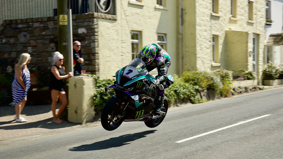 NO WORDS 🥵🔥 @JoshBrookes #TT2023 #SuperbikeSunday