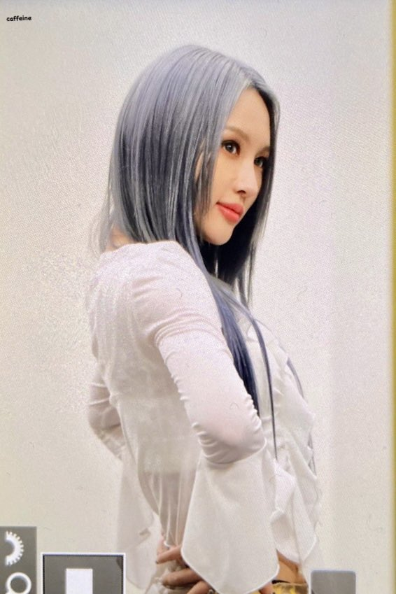 eggyhourly's tweet photo. #SIYEON #시연 https://t.co/kKDHuRUYWs
