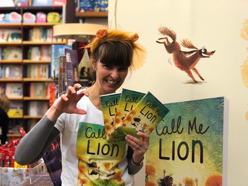 Summer is here! You can’t get a more summery book than #CallMeLion now part of the #ReadForEmpathy collection 2023 Get your shades on and get reading for #EmpathyDay on 8 June @EmpathyLabUK @FireflyPress
