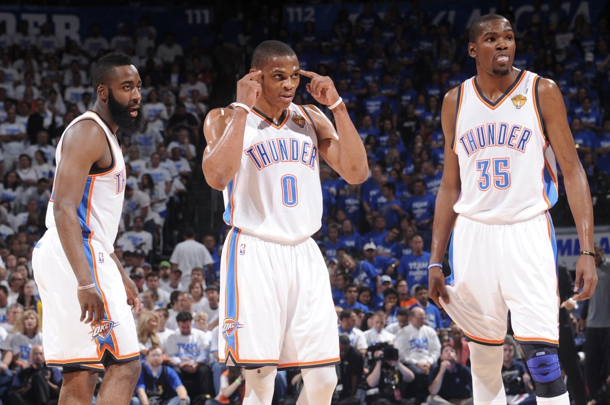 BleacherReport's tweet image. Name a team that should’ve won a ring?💍👀