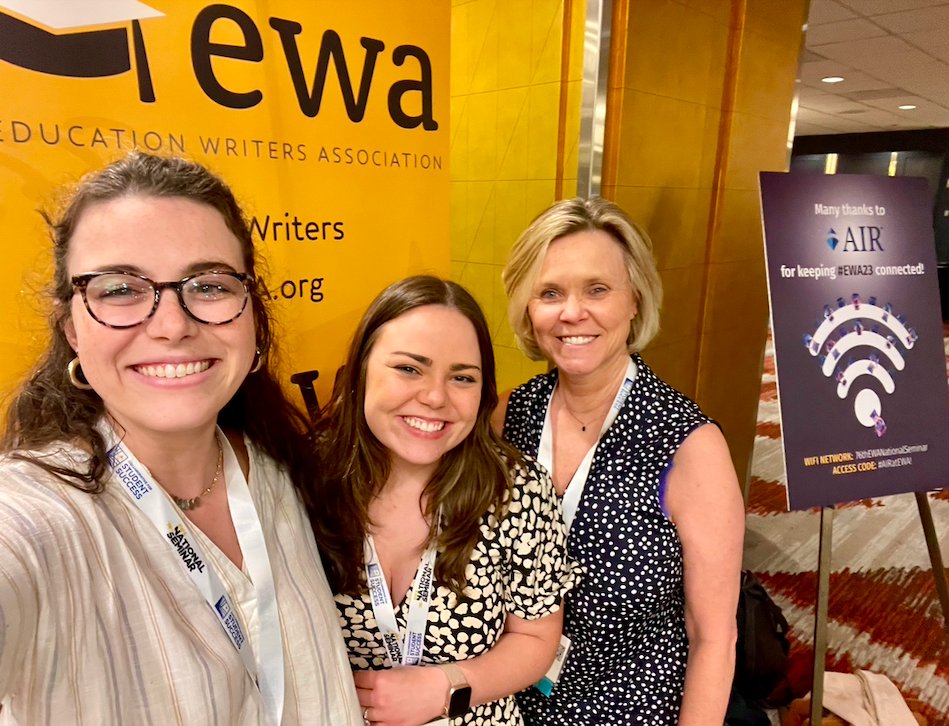 marta_w_aldrich's tweet photo. Hanging with colleagues, former colleagues, and lovely humans #EWA23 @ldtestino @BySamanthaWest https://t.co/ApOavCiHRG